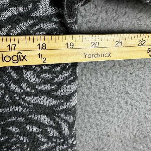 Chicos Sweater Womens Small Gray Floral Rose Metallic Cowl Neck Dark Feminine - Picture 7 of 7